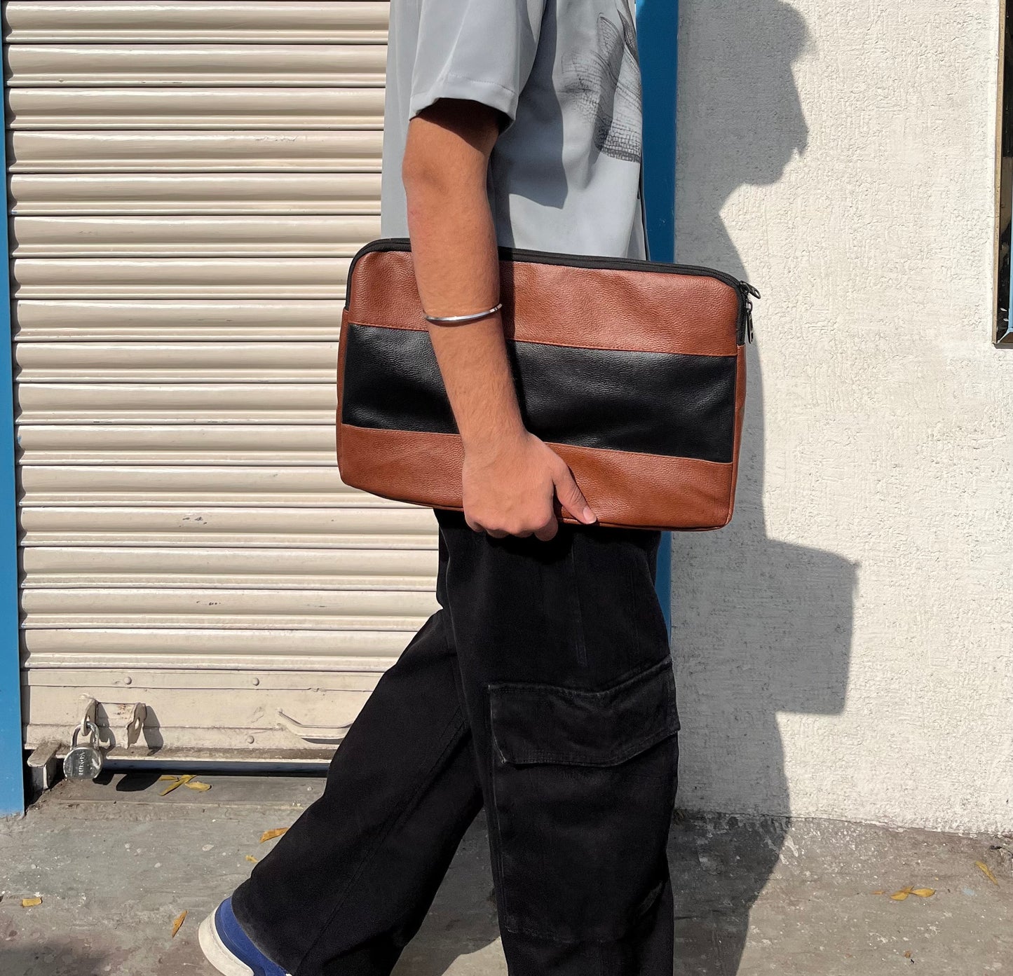 EcoLume VoyagerPremium Leather Laptop Sleeve - Fresh Thoughts