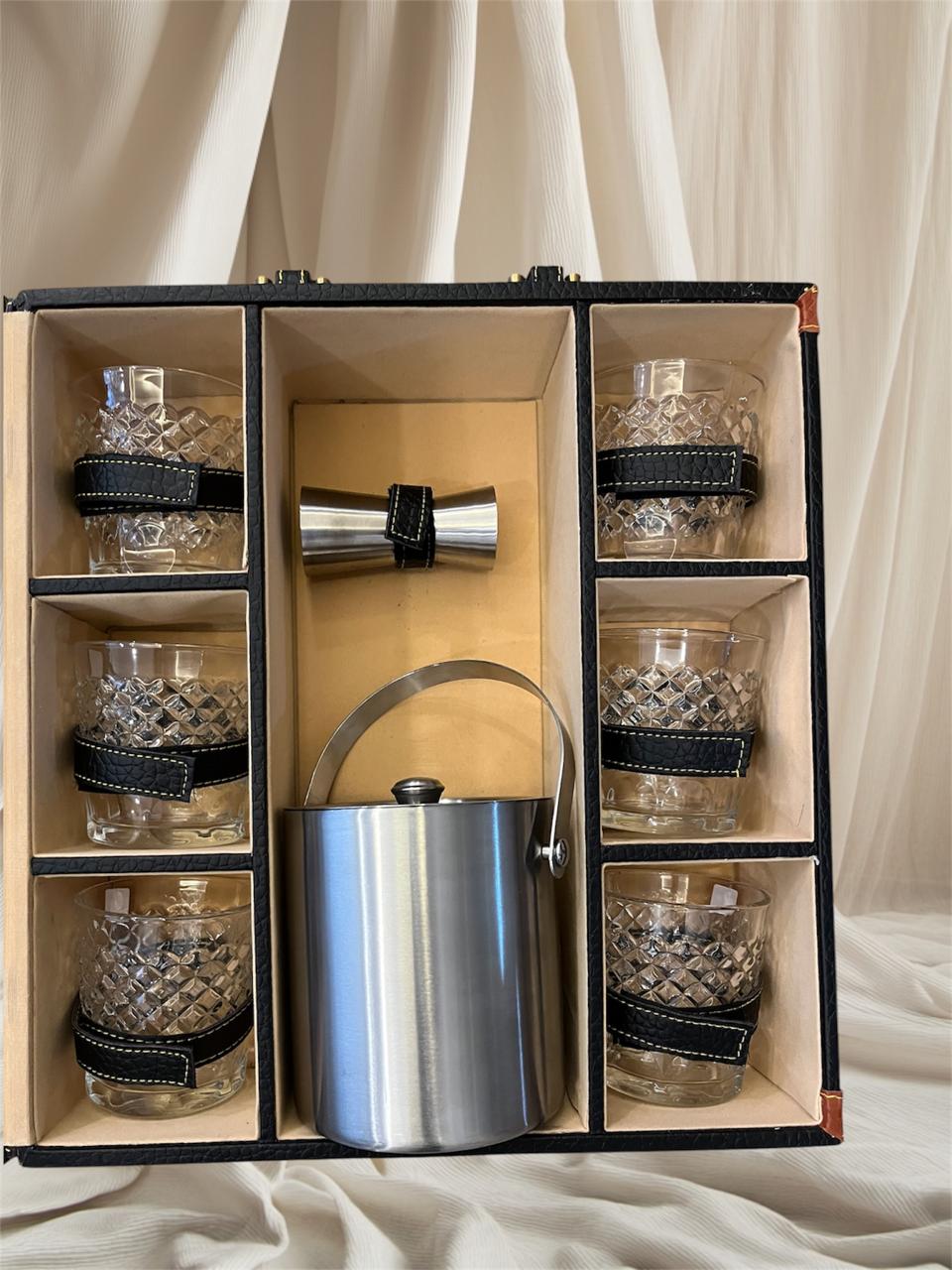 The Caravan Strongbox Luxury Cocktail Bar Set - Fresh Thoughts