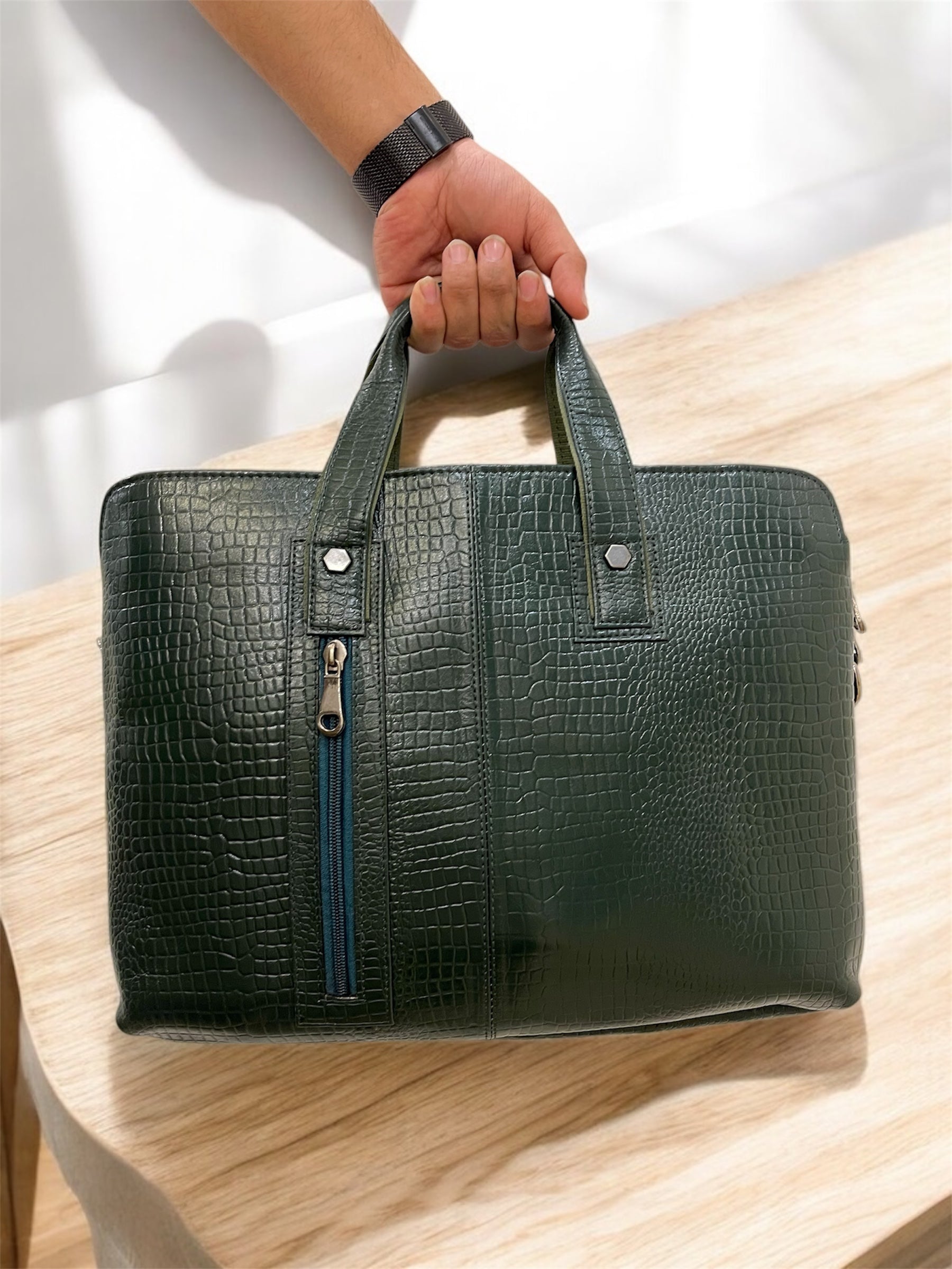 Luxury Work Leather Bag with Croc Texture - Fresh Thoughts